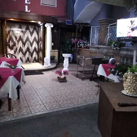Hotel La Carina Гроттаминарда Экстерьер фото